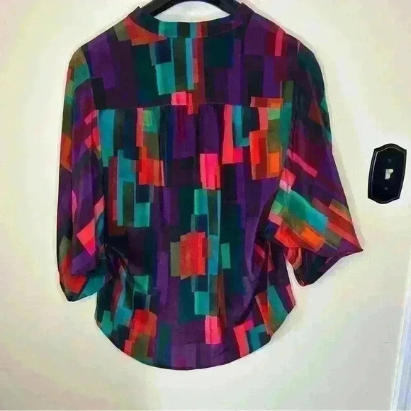Trina Turk Elska Silk Retro Blouse - Picture 5 of 8
